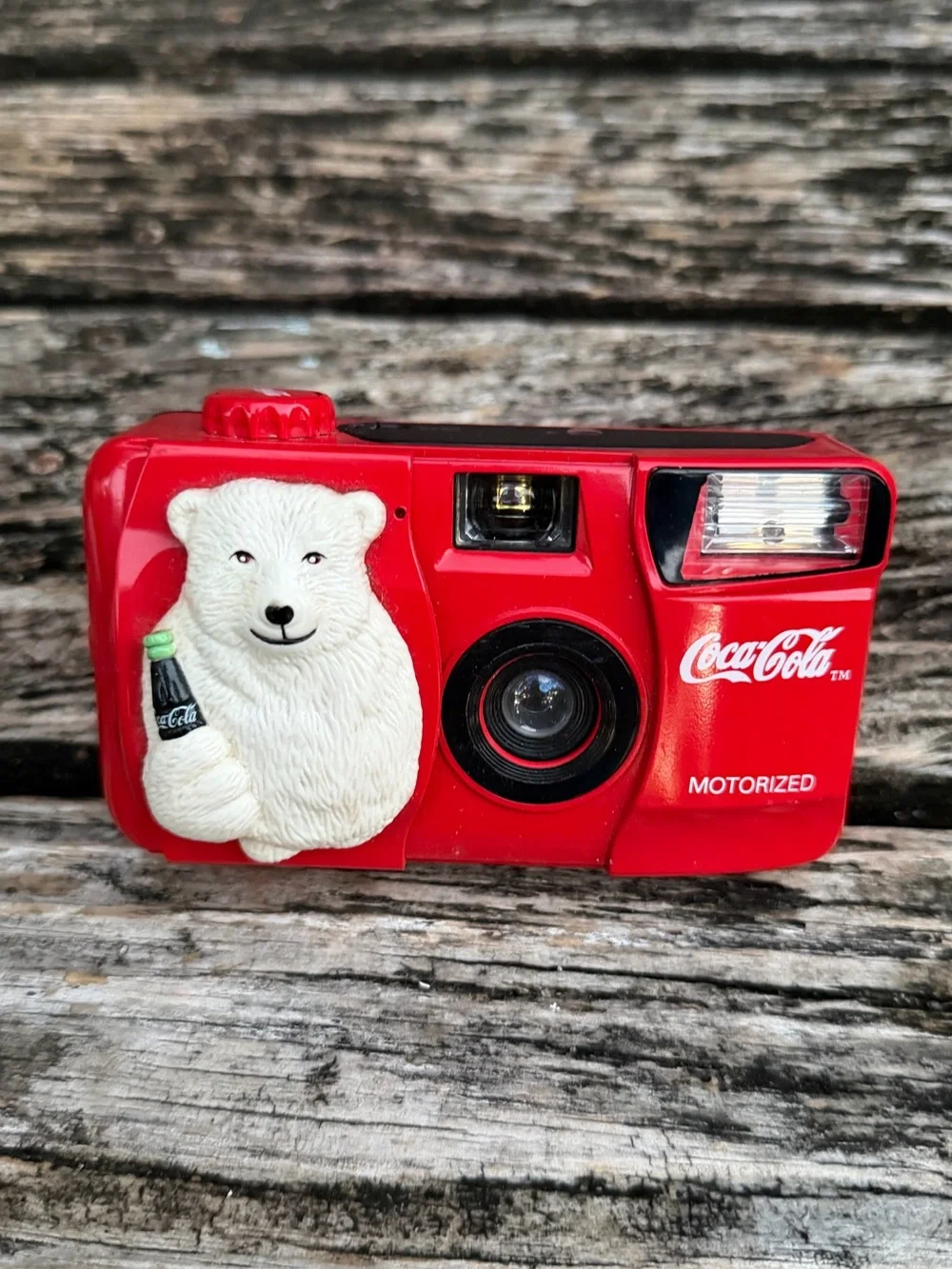 VTG 1999 Coca-Cola Point & Shoot Red Holiday Polar Bear Motorized 35mm Camera P4